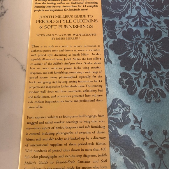 Judith Miller's Guide to Period-Style Curtains & Soft Furnishings I Hardcopy - Picture 3 of 7
